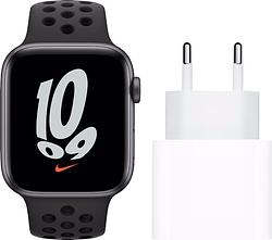 Foto van Apple watch nike se 44mm space gray aluminium zwarte sportband + usb c oplader 20w