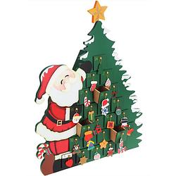 Foto van Advent kalender kerstman met kerstboom