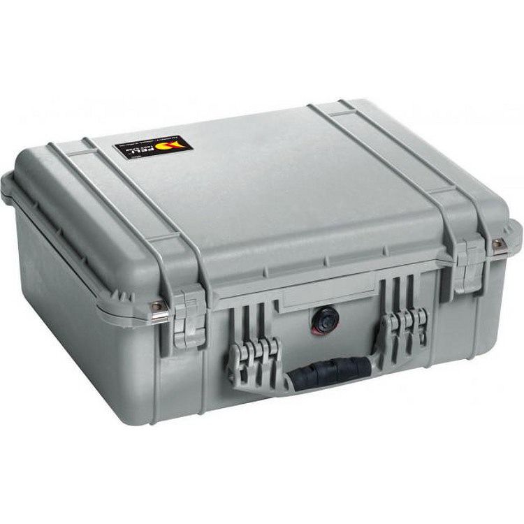 Foto van Peli 1550 svf flightcase zilver met schuim 468x355x193 mm