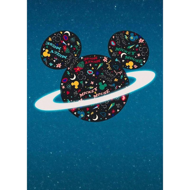 Foto van Komar planet mickey vlies fotobehang 200x280cm 4-banen