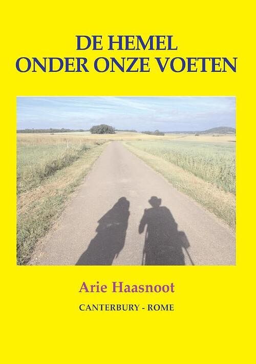 Foto van De hemel onder onze voeten - arie haasnoot - paperback (9789463458498)