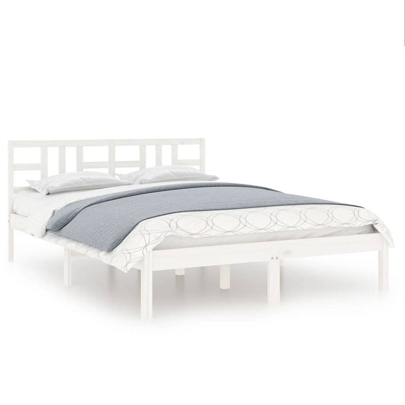 Foto van The living store bedframe grenenhout - klassiek - wit - 195.5 x 145.5 x 31 cm - geschikt voor matras 140 x 190 cm -