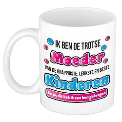 Foto van Moederdag mok - trotse moeder van de beste kinderen - wit - 300 ml - keramiek - feest mokken