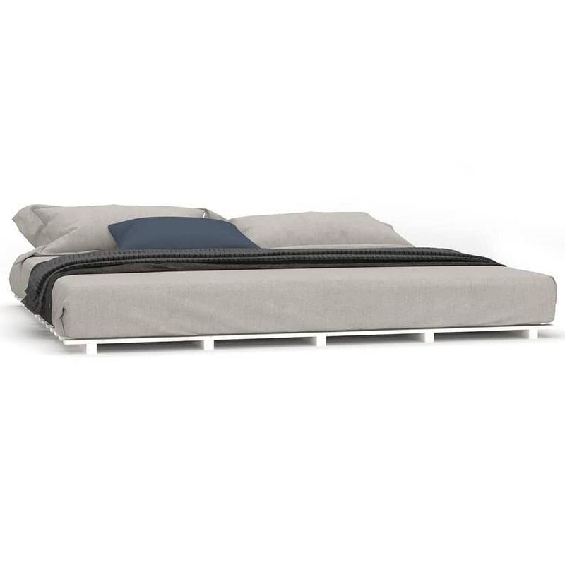 Foto van The living store houten bedframe - massief grenenhout - stabiel en stevig - 160 x 200 cm