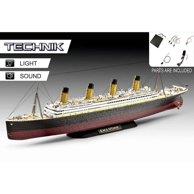 Foto van Revell 00458 rv 1:400 rms titanic - technik boot (bouwpakket) 1:400