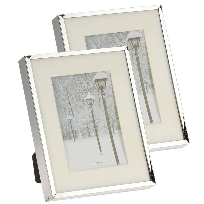 Foto van Set van 2x stuks fotolijstje/fotoframe 17 x 22 cm met zilver metalen rand - fotolijsten