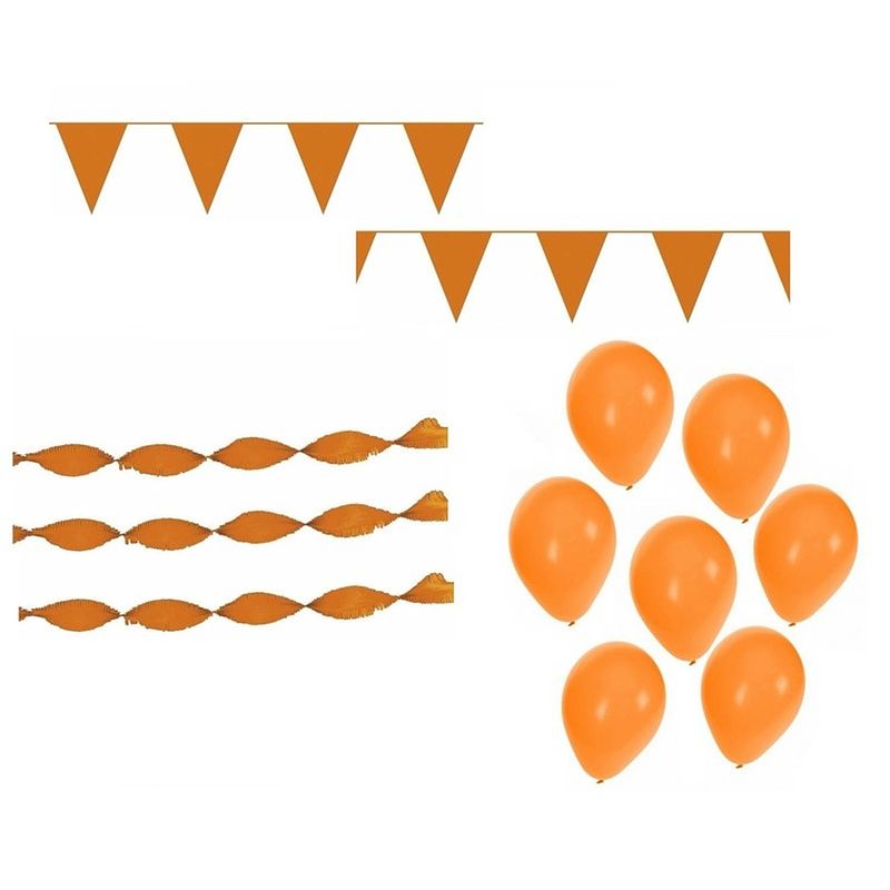 Foto van Oranje koningsdag feestpakket met versiering en decoratie - ballonnen / slingers / vlaggetjes