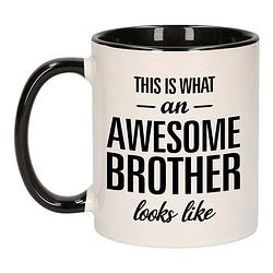 Foto van Awesome brother / geweldige broer mok / beker zwart wit 300 ml - cadeau mokken - feest mokken