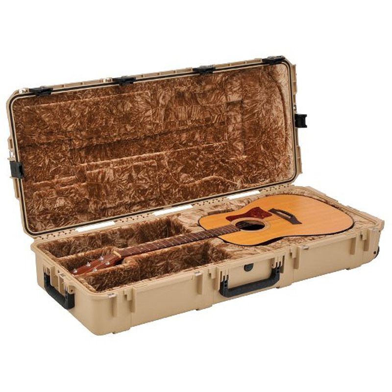 Foto van Skb iseries 4217-18-t waterdichte flightcase dreadnought gitaar