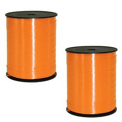 Foto van 2x rollen cadeaulint/sierlint in de kleur oranje 5 mm x 500 meter - cadeaulinten