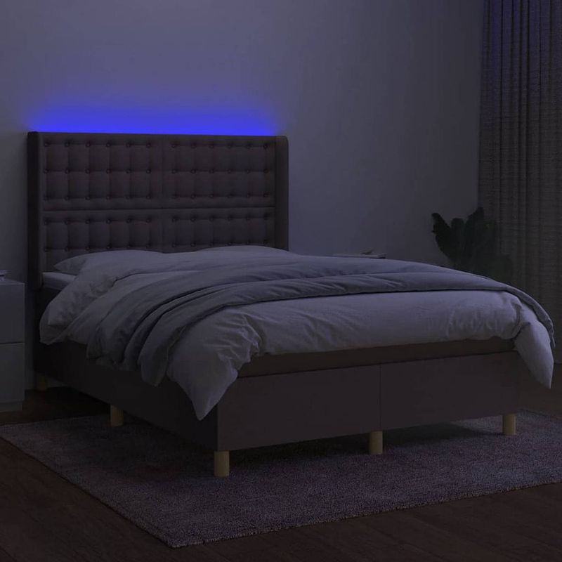 Foto van The living store boxspring bed - taupe - 203 x 147 x 118/128 cm - led verlichting - pocketvering matras -