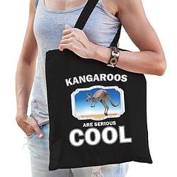 Foto van Katoenen tasje kangaroos are serious cool zwart - kangoeroes/ kangoeroe cadeau tas - feest boodschappentassen