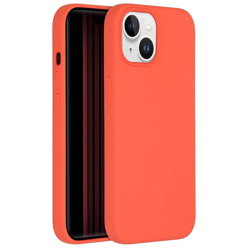 Foto van Accezz liquid silicone backcover iphone 15 telefoonhoesje oranje