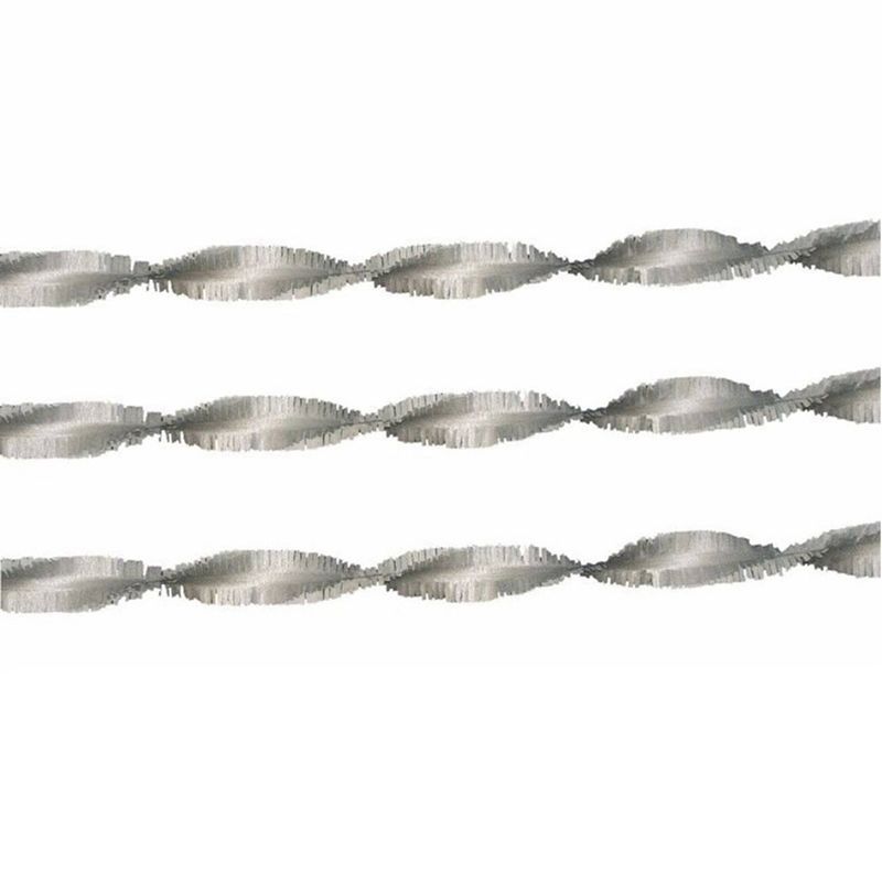 Foto van 1x zilveren crepe slingers 6 meter - feestslingers
