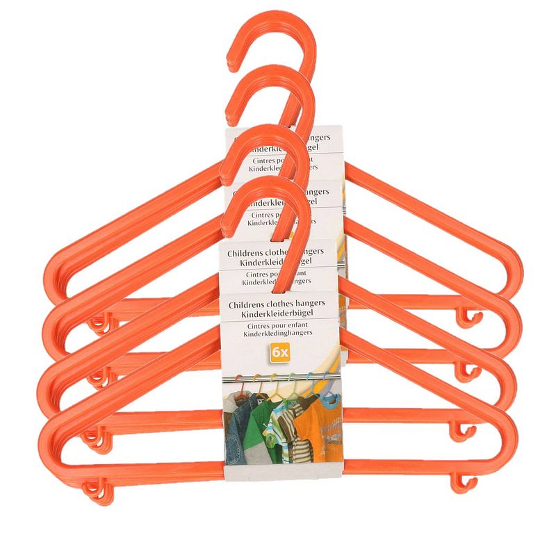Foto van Plastic kinderkleding / baby kledinghangers oranje 30x stuks 17 x 28 cm - kledinghangers