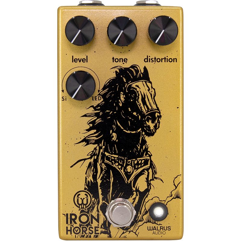 Foto van Walrus audio iron horse v3 distortion effectpedaal met silicon & led clipping diodes