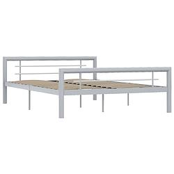 Foto van The living store metalen bedframe - 212 x 147.5 x 65.5 cm - grijs/wit - 140 x 200 cm - inclusief lattenbodem