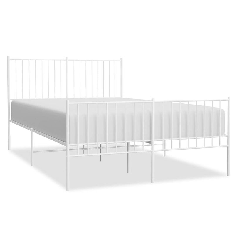 Foto van The living store bedframe classic - metalen - 196 x 142 x 90.5 cm - robuust - wit