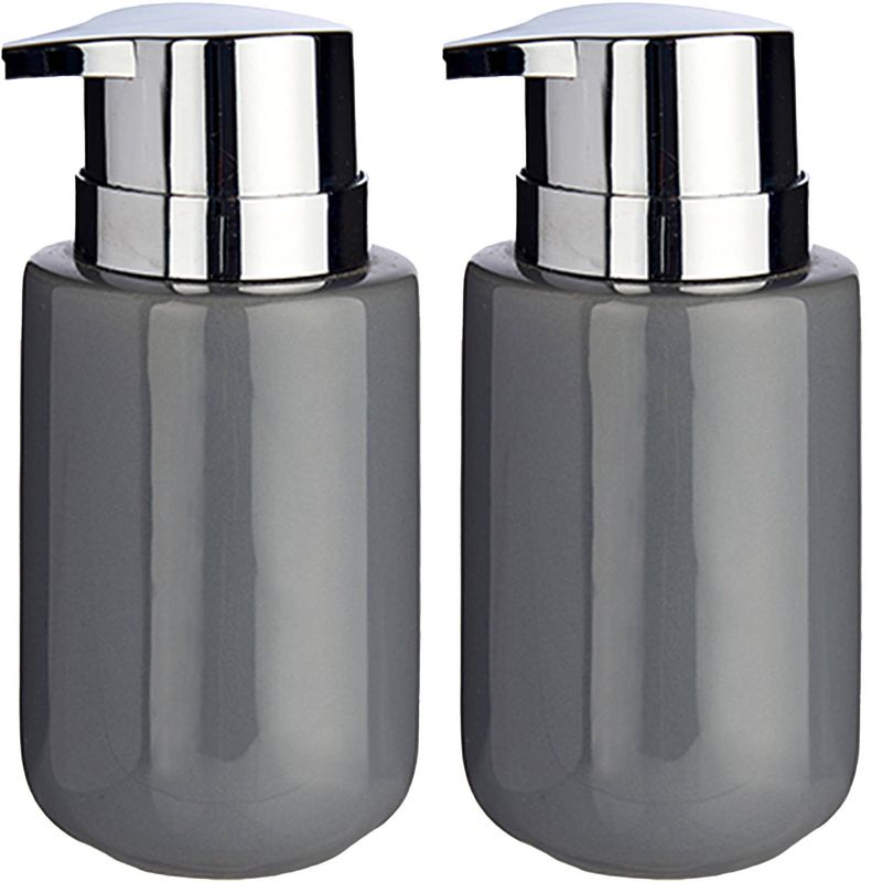 Foto van 2x stuks zeeppompjes/dispensers van keramiek - grijs/zilver - 350 ml - zeeppompjes