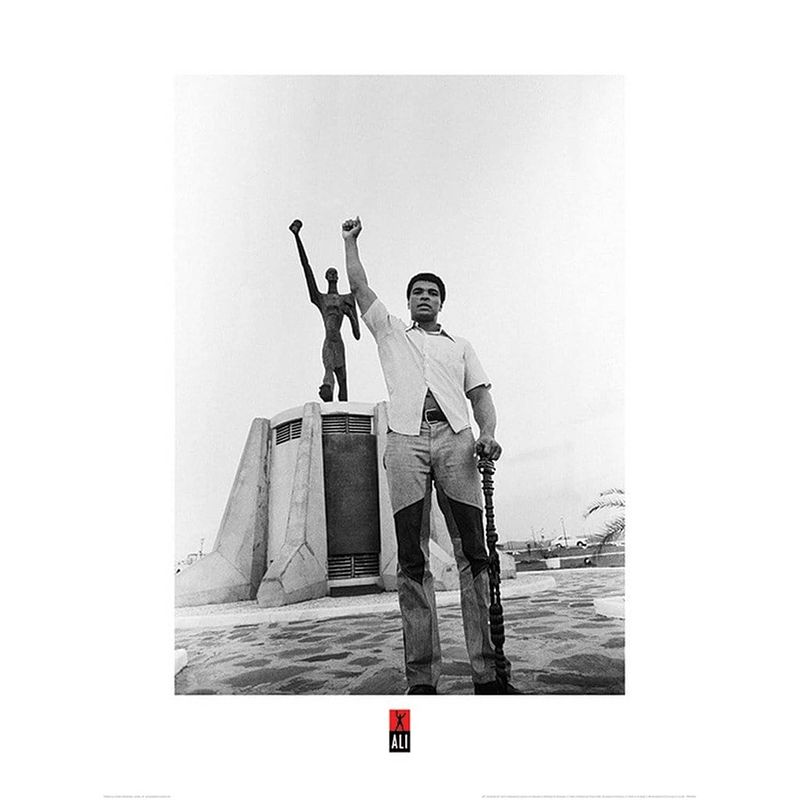 Foto van Pyramid muhammad ali black power salute kunstdruk 60x80cm