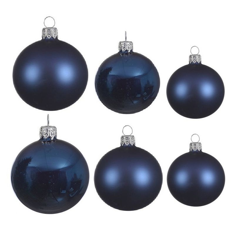 Foto van Glazen kerstballen pakket donkerblauw glans/mat 16x stuks diverse maten - kerstbal