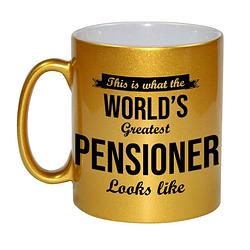 Foto van This is how the worlds greatest pensioner looks like mok / beker goud pensioen cadeau collega 330 ml - feest mokken