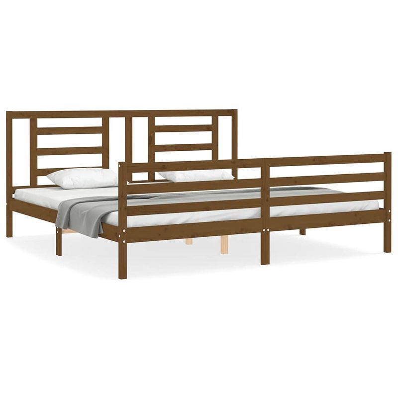 Foto van The living store massief grenenhouten bedframe - 205.5 x 185.5 x 100 cm - multiplex lattenbodem - honingbruin