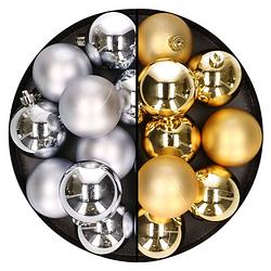 Foto van 24x stuks kunststof kerstballen mix van zilver en goud 6 cm - kerstbal