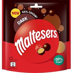 Foto van Maltesers dark pure chocolade snoepjes uitdeelzak aanbieding bij jumbo | 2 zakken m&m'ss a 200250 gram of maltesers a 149175 gram