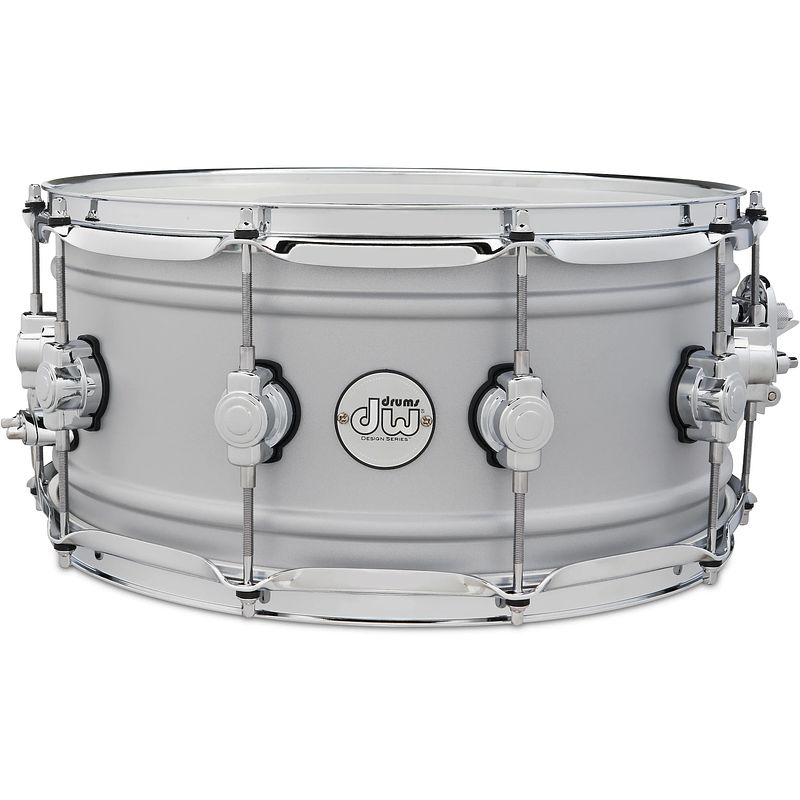 Foto van Dw drums ddsd6514macr design series aluminum 14 x 6.5 inch snaredrum