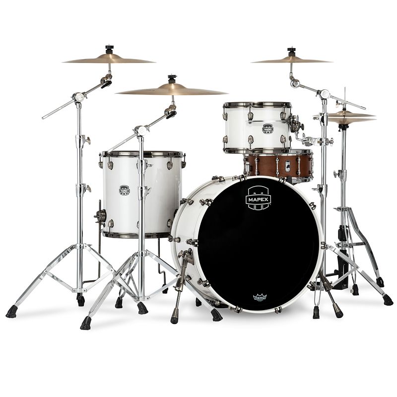 Foto van Mapex se446xhbpi saturn evo. hybrid rock powerhouse polar white 3d. shellset