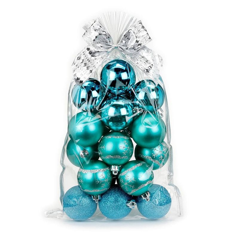 Foto van 20x stuks kunststof kerstballen turquoise mix 6 cm in giftbag - kerstbal