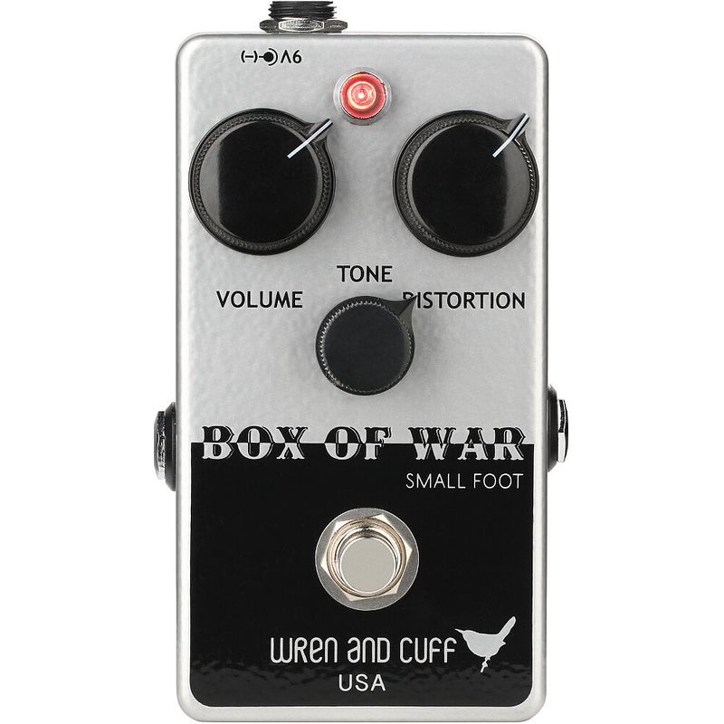 Foto van Wren and cuff box of war small foot fuzz effectpedaal