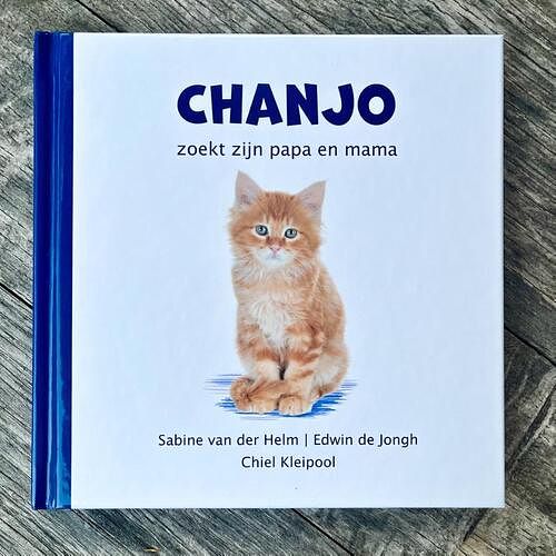 Foto van Chanjo zoekt zijn papa en mama - edwin de jongh - hardcover (9789463284646)