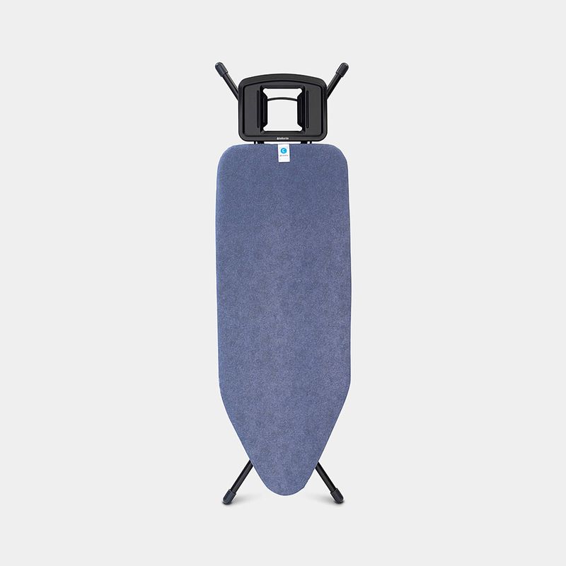 Foto van Brabantia strijkplank c, 124x45 cm denim blue met solide strijkijzerhouder - black