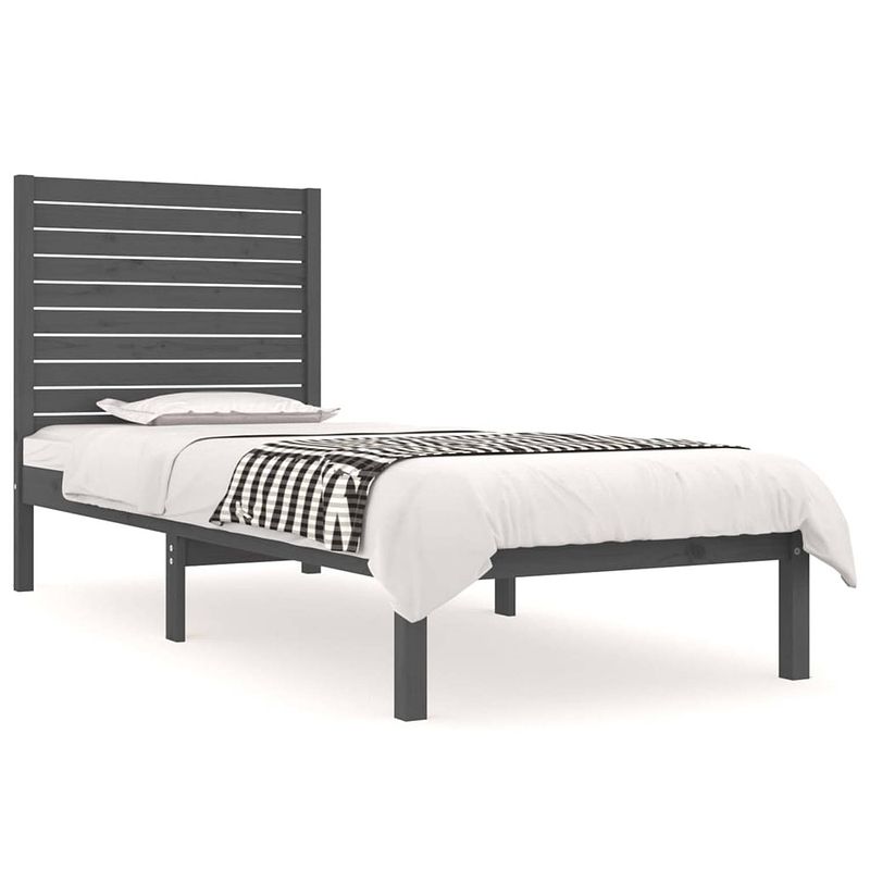 Foto van The living store bedframe massief grenenhout - grijs - 195.5 x 96 x 100 cm - voor matras 90 x 190 cm - inclusief