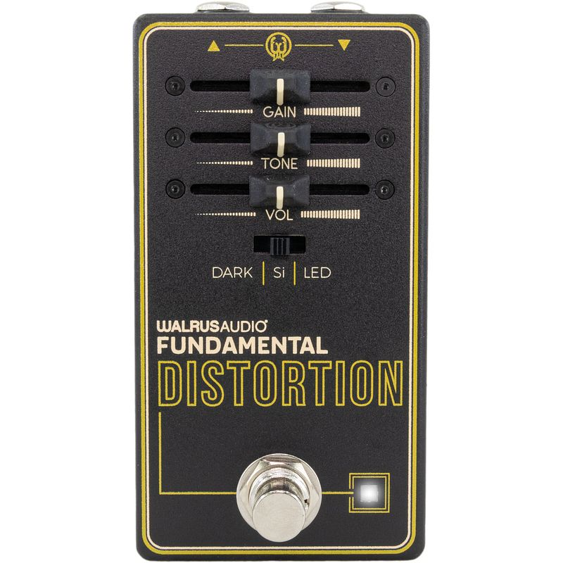 Foto van Walrus audio fundamental series distortion effectpedaal met drie modi