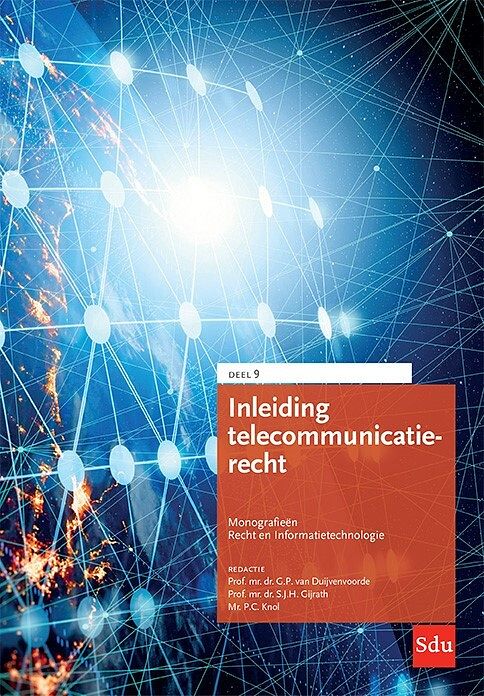 Foto van Inleiding telecommunicatierecht. editie 2022 - g.p. van duijvenvoorde, p.c. knol, s.j.h. gijrath - paperback (9789012408448)