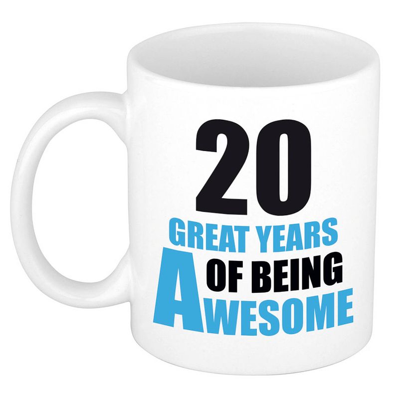 Foto van 20 great years of being awesome cadeau mok / beker wit en blauw - feest mokken