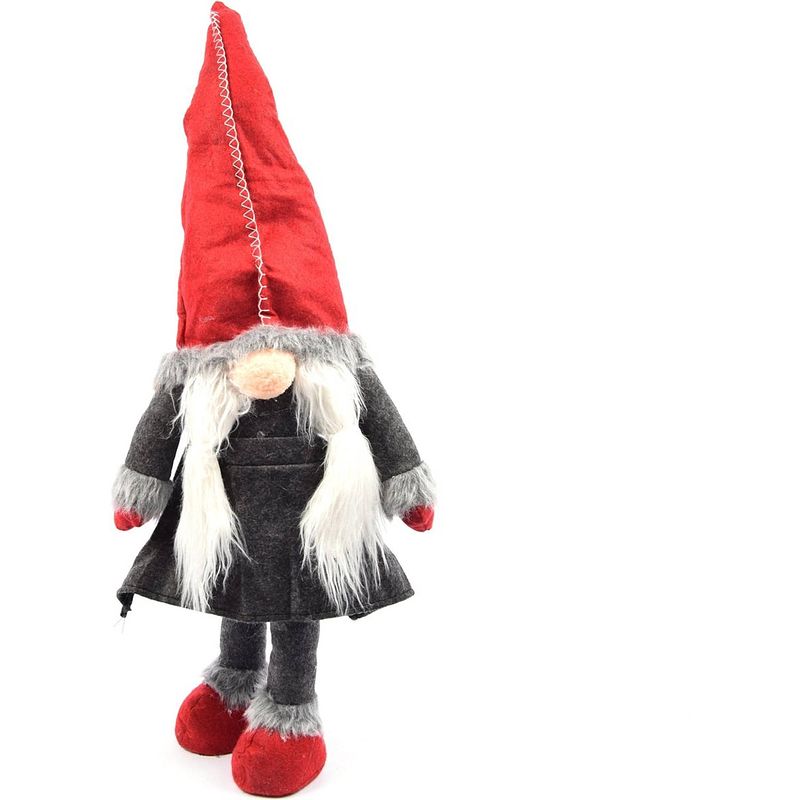 Foto van Gnome - kerstman - klein - kerstpop - grote muts - lange - baard - kerstman - buiten - pop - kerst - staand - decoratie